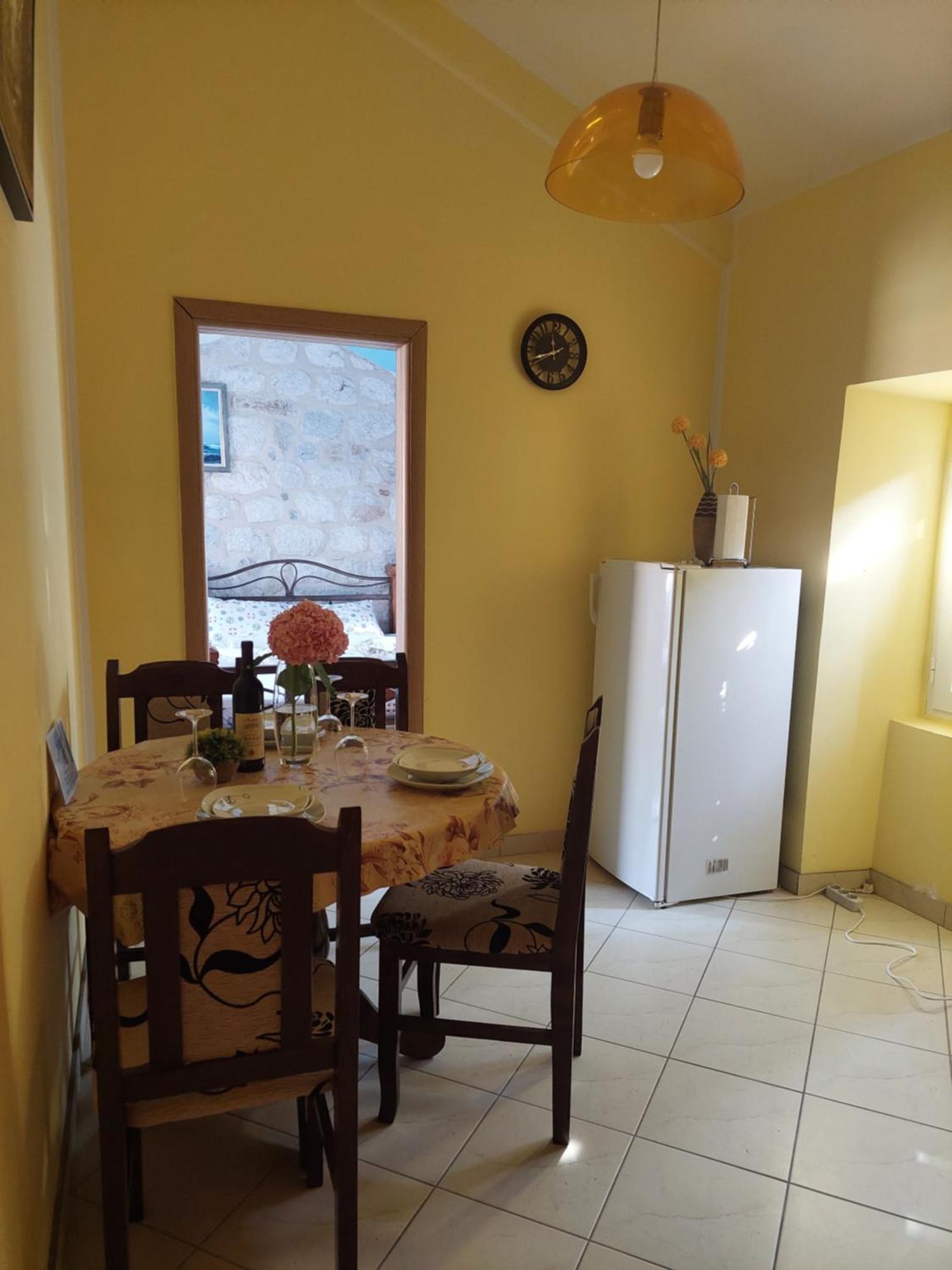 Apartments Jelena Kotor Bilik gambar